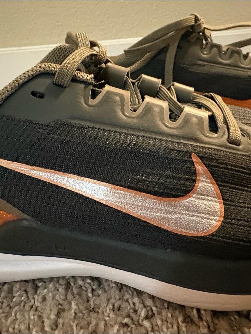 Nike Air Zoom Winflo 9 'Grey Metallic Copper